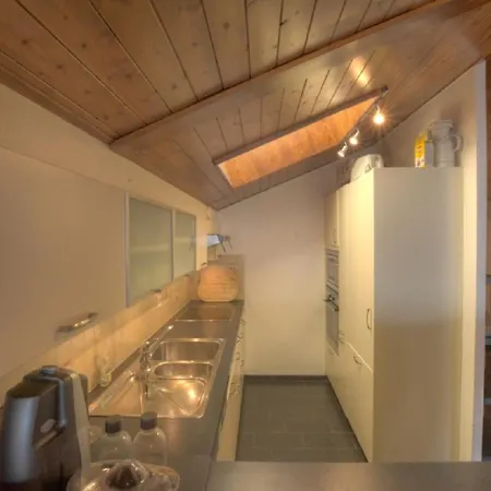 Emeraudes 501 Pres De La Telecabine A