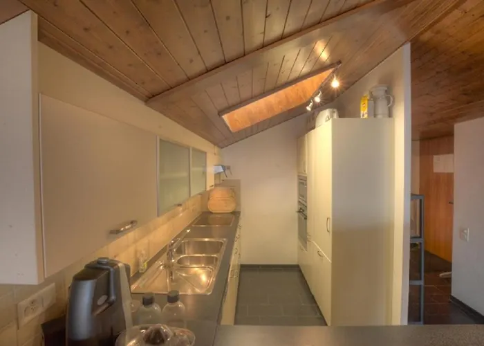 Emeraudes 501 Pres De La Telecabine A